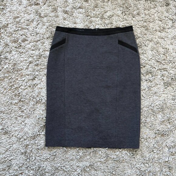 Teenflo Pencil Skirt | Black and Grey Houndstooth Straight Skirt - Picture 2 of 9